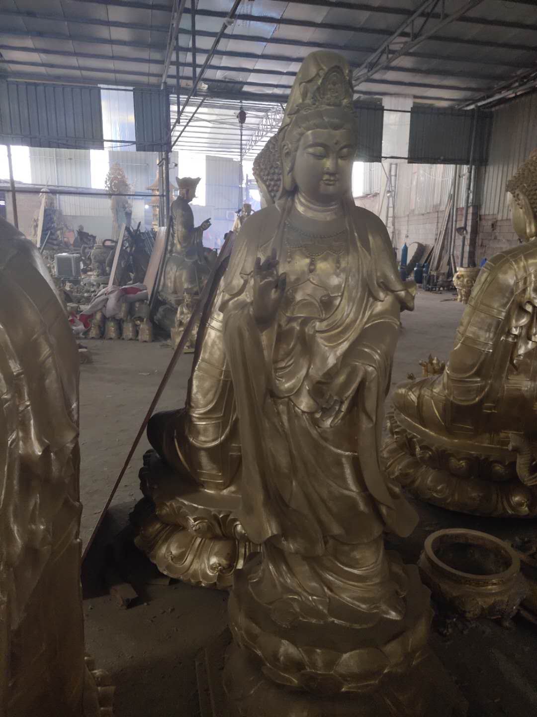 观音，温州慈宏法器厂批发精品玻璃钢贴金观音佛像，彩绘观音菩萨，彩绘观自在佛像