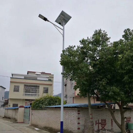 承德50瓦太阳能路灯6米杆 农村6米路灯led市电	一般价钱