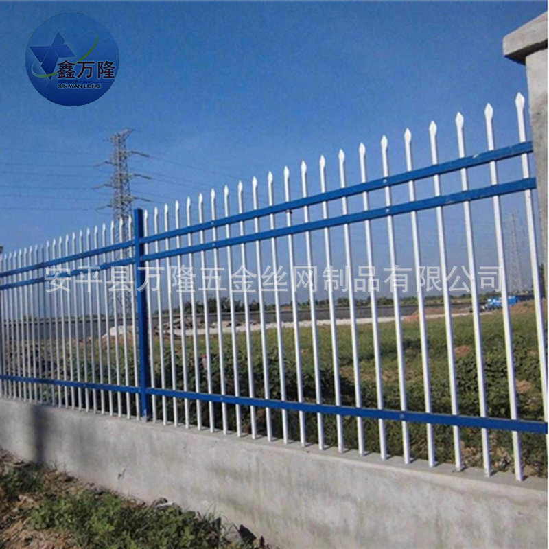 低价热销 市政道路锌钢护栏 国际公路防撞锌钢护栏 小区围墙围栏示例图6