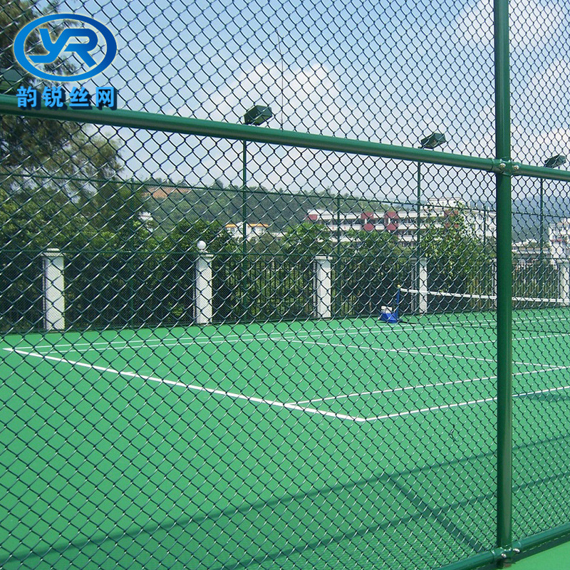 厂家销售球场围栏 运动场隔离网 勾花护栏网 体育场围网 可定制示例图5