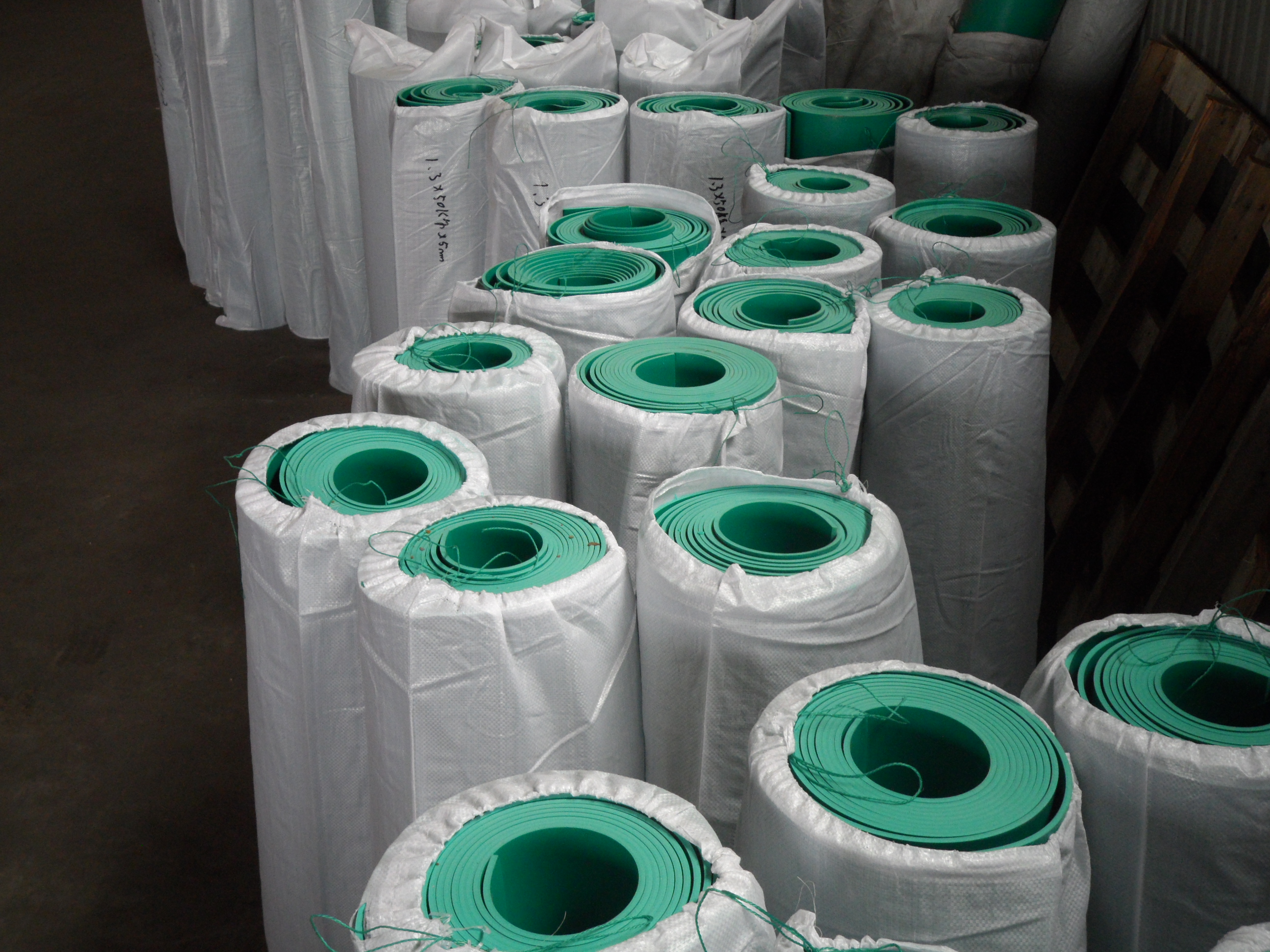 PVC优质软板耐磨罐体内衬厂家直供