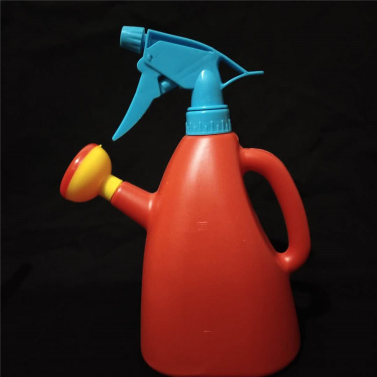 厂家直供 塑料喷雾壶 气压喷雾器喷水壶  白色喷雾器气压壶图片