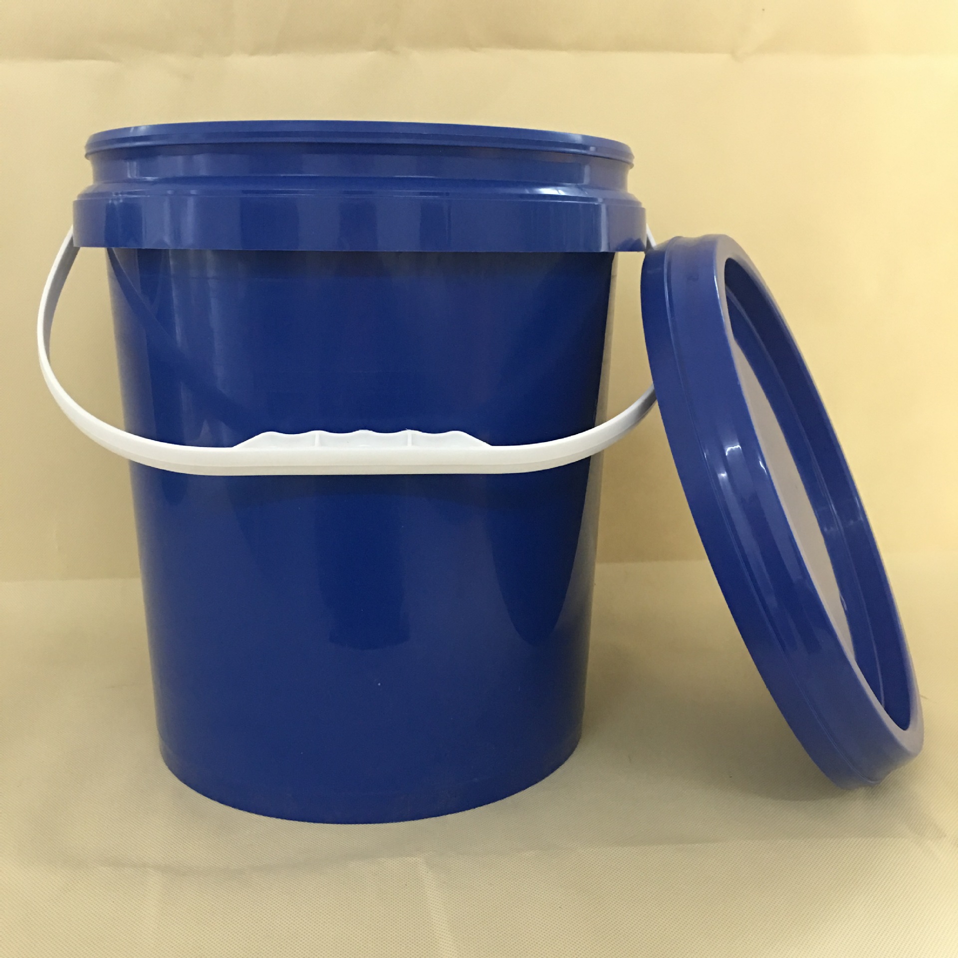 塑料桶厂家 18升塑料桶 防冻液桶 涂料桶 化工桶 物美价廉现货示例图6