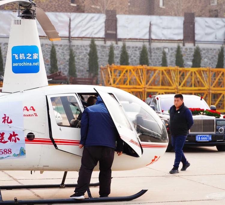 专业定制  05款蚊子直升机EC-120B  私人直升机租赁  直升机销售