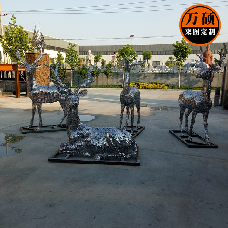 304不锈钢金属镂空小鹿雕塑 地产小区公园动物雕塑景观装饰摆件示例图7