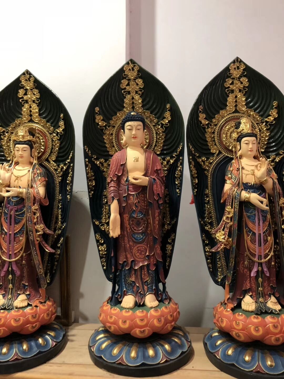佛像 优质佛像厂家订制彩绘西方三圣佛像 贴金西方三圣佛像 坐莲花西方三圣佛像