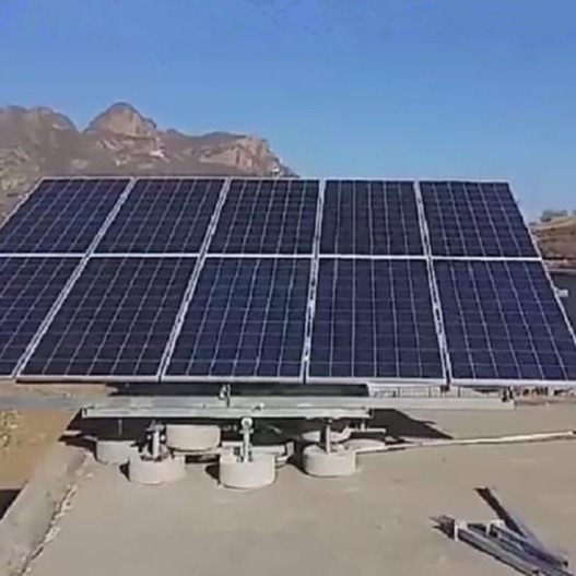 厂家专业收购拆卸降级库存太阳能板  回收太阳能电池板价格