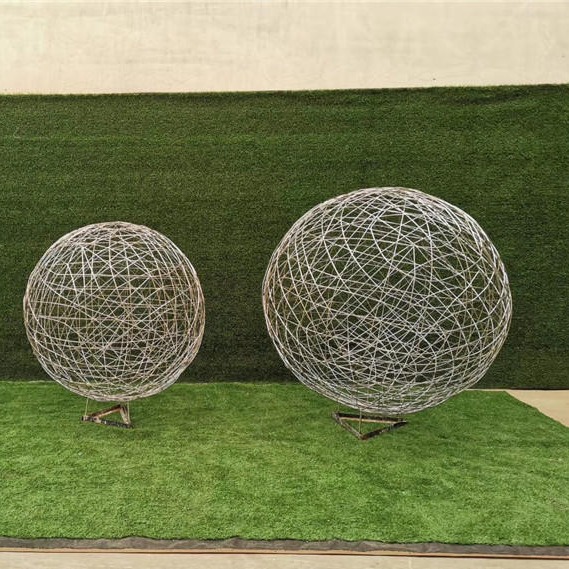不锈钢镂空球雕塑 发光球雕塑定制