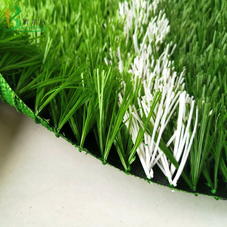 青岛博翔远人工草坪厂家 批发人工草坪 人工草坪价格咨询 人工草坪装饰地毯  足球场人工草坪图片