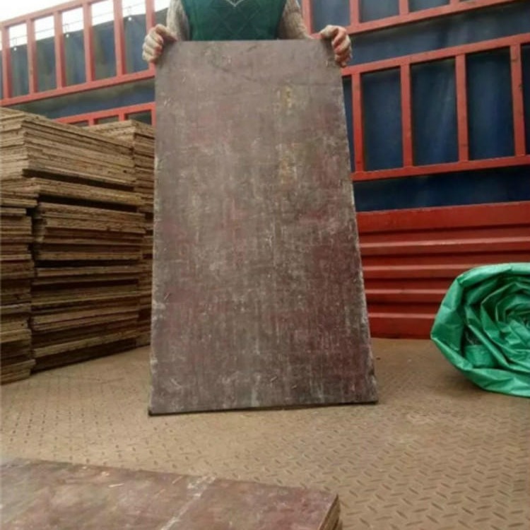 山东德成水泥砖竹胶板 水泥砖机托板水泥砖机竹胶板尺寸供应图片