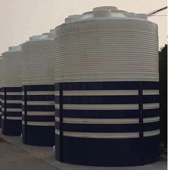 宿迁25立方添加剂储存罐 沼液肥储存桶 全塑PE水箱厂家图片