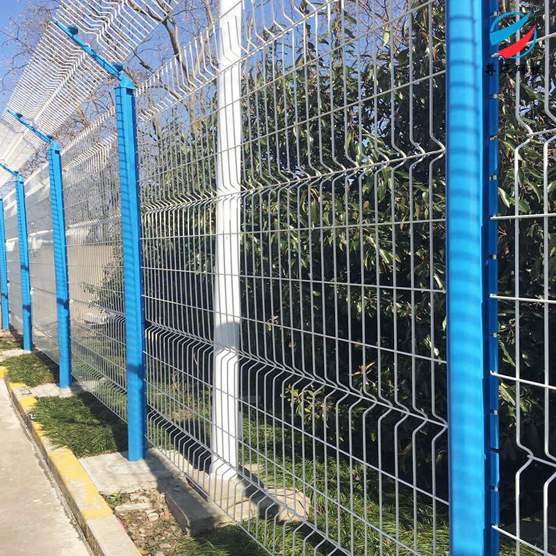 尊迈供应桃型柱护栏 小区绿化护栏网 工厂学校服务区围栏网厂家 桃型柱护栏