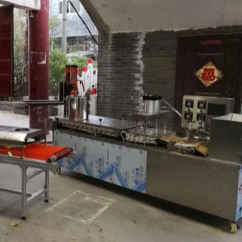 烤鸭饼机器 春卷皮机器 全自动烤鸭饼机 万年红200型烤鸭饼机厂家