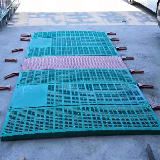 高品质复合漏粪板 产床猪用复合漏粪板 养猪复合漏粪板图片
