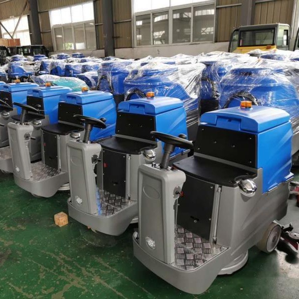 贺州全自动驾驶式洗地机 柳宝 LB-70A全自动拖地机  广西工厂车间电动吸干机