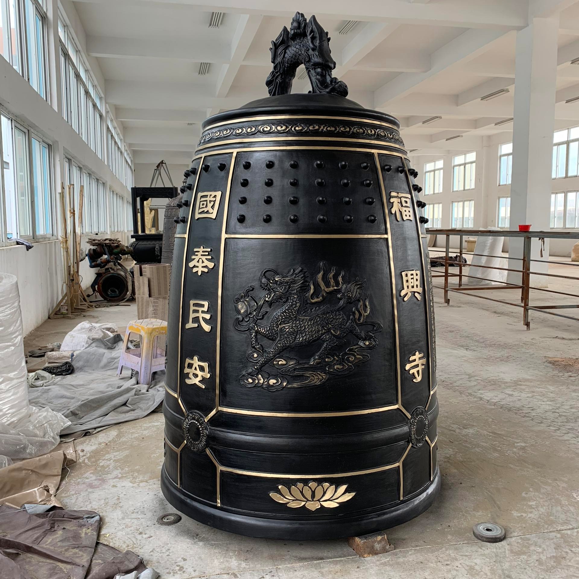 佛教道教喇叭口大型铜钟，风景区纯铜宝钟，建筑工程安全警钟图片