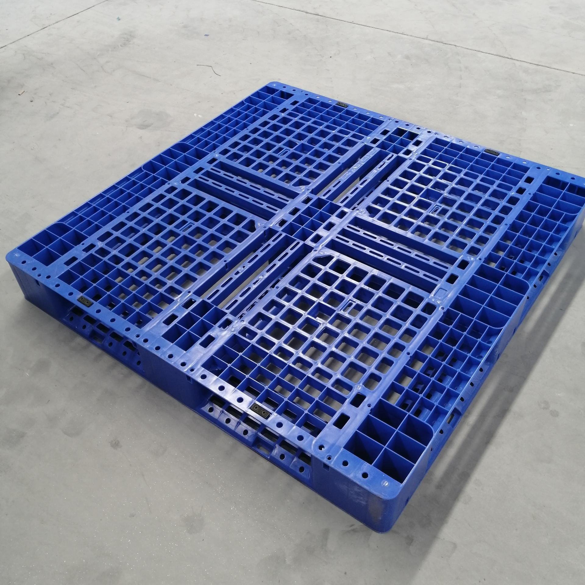 武汉生产塑胶卡板 仓库专用塑料垫板塑料托盘
