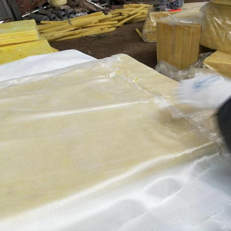 步步昇保温岩棉被1200600隔音岩棉板 玻璃纤维布包裹岩棉、玻璃棉、硅酸铝制品