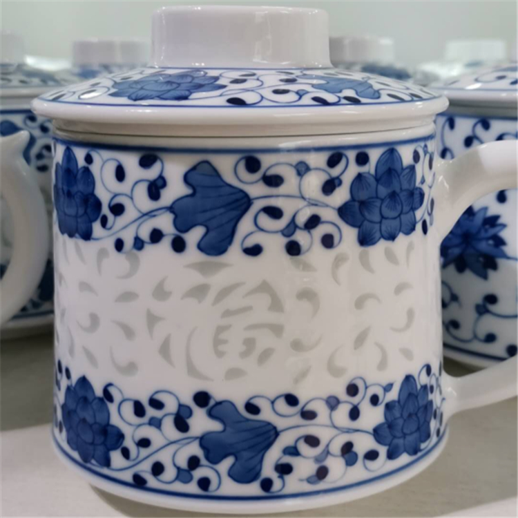 景德镇陶瓷杯子定做 陶瓷茶具手绘青花 亮丽陶瓷
