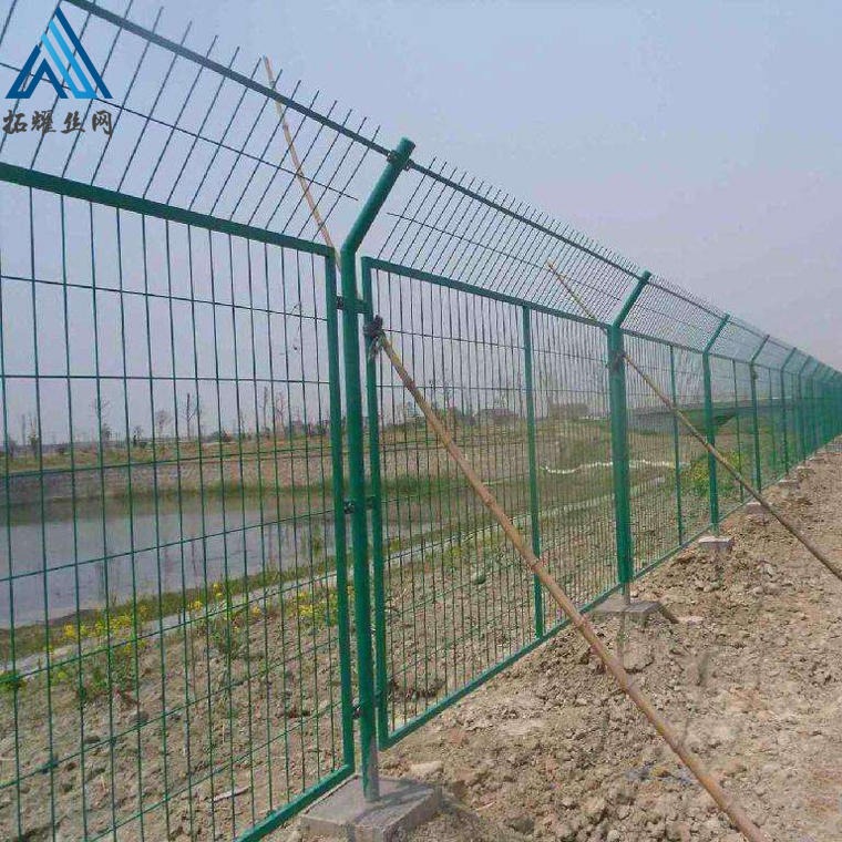 拓耀实体厂家，水库绿色护栏网，饮用水源地防护网