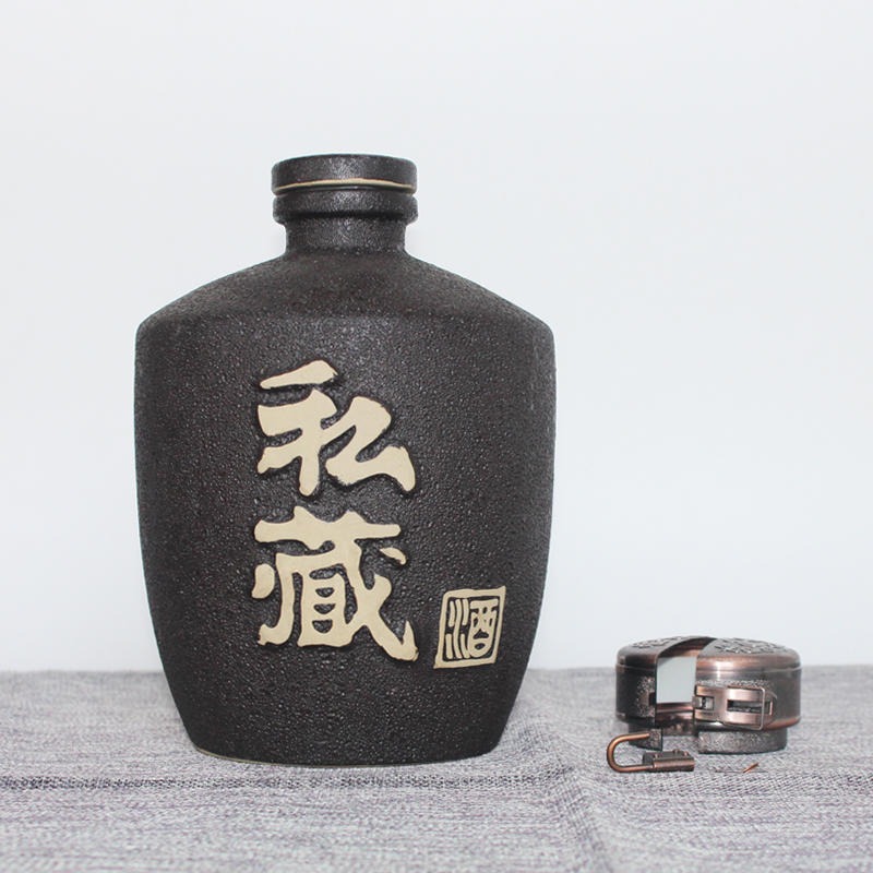 批发10斤陶瓷酒瓶 个性外观磨砂私藏酒瓶出售