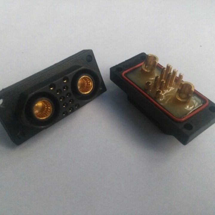 大电流连接器  东普电子  采用冠簧接触方式  紫铜端子  镀金端子   新能源连接器  储能插头座图片