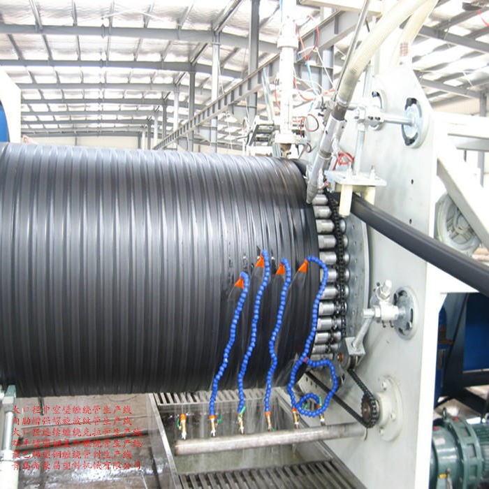 HDPE双平壁塑钢缠绕管机械、PE大口径中空壁缠绕管设备、聚乙烯钢塑复合排水管生产线厂家