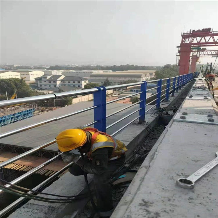 304不锈钢复合管桥梁护栏 工程景观河道护栏 加厚桥梁护栏支持定制