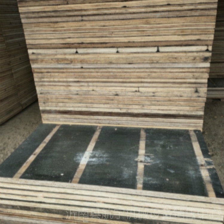 竹胶板价格 航宇空心砖托板 空心砖机竹胶板尺寸
