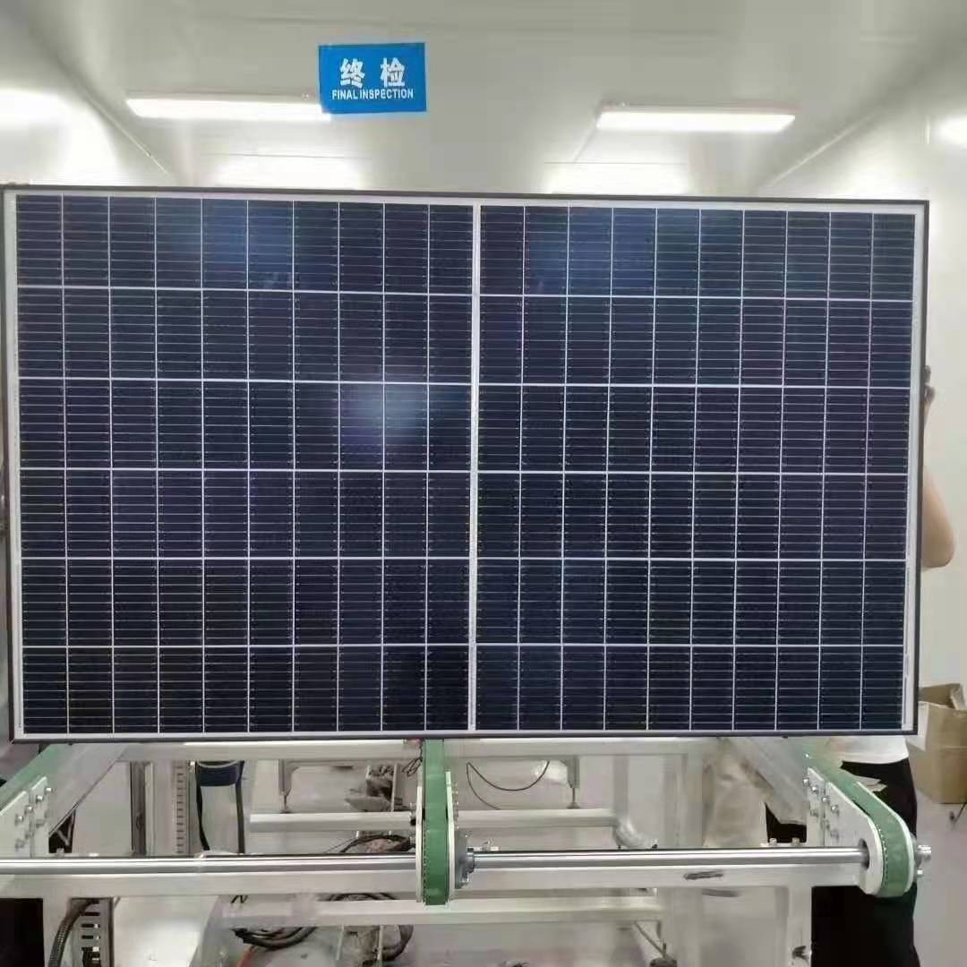 新疆太阳能板回收 鑫晶威免费评估  一站式上门回收