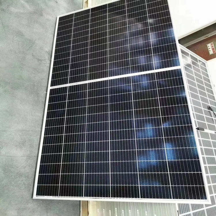 太阳能板回收 全国太阳能板价格 拆卸电池板组件长期求购 鑫晶威价格合理