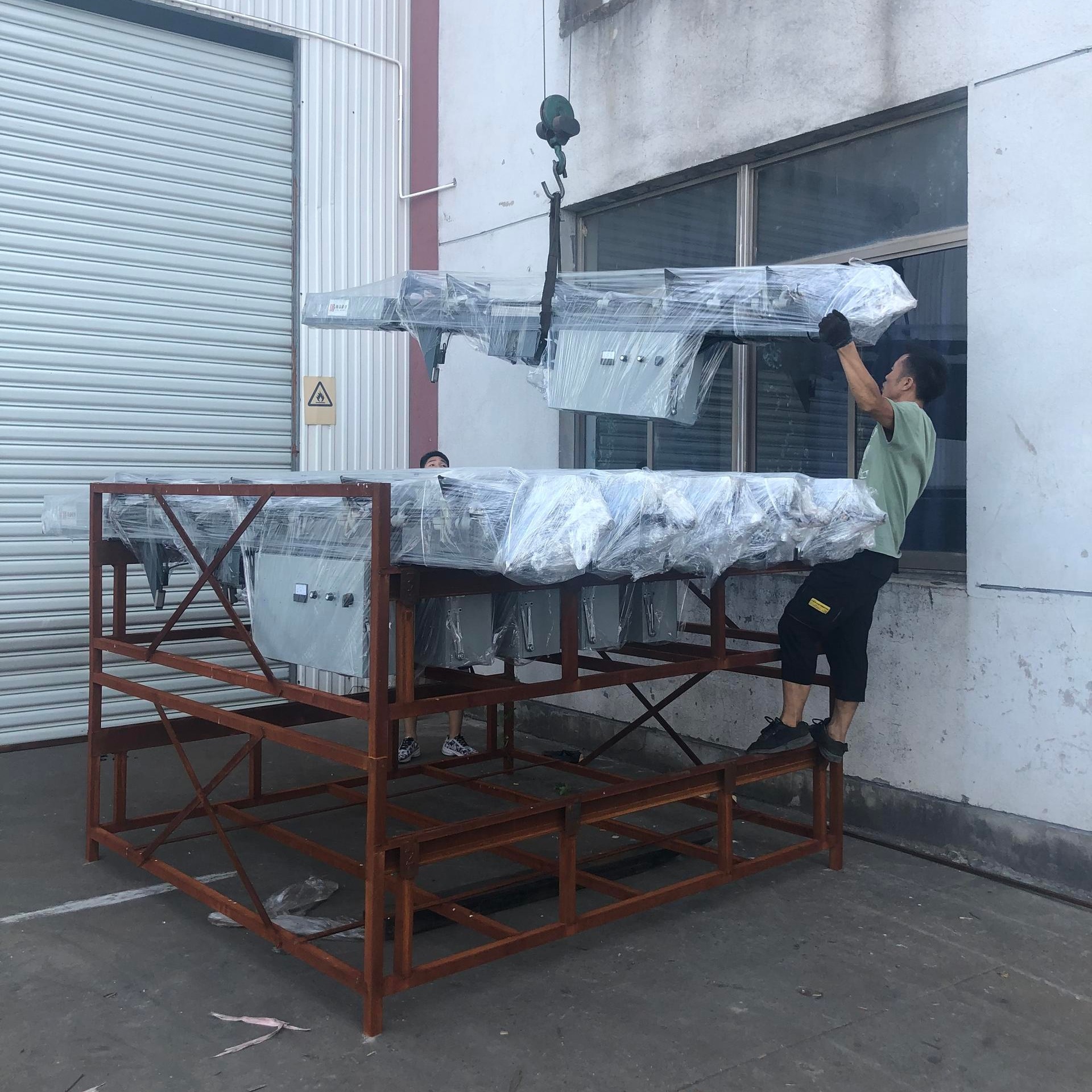 蓝升CNC车床送料机 ST型数控车床送料机 自动车床自动棒材送料机 小棒材自动送料机图片