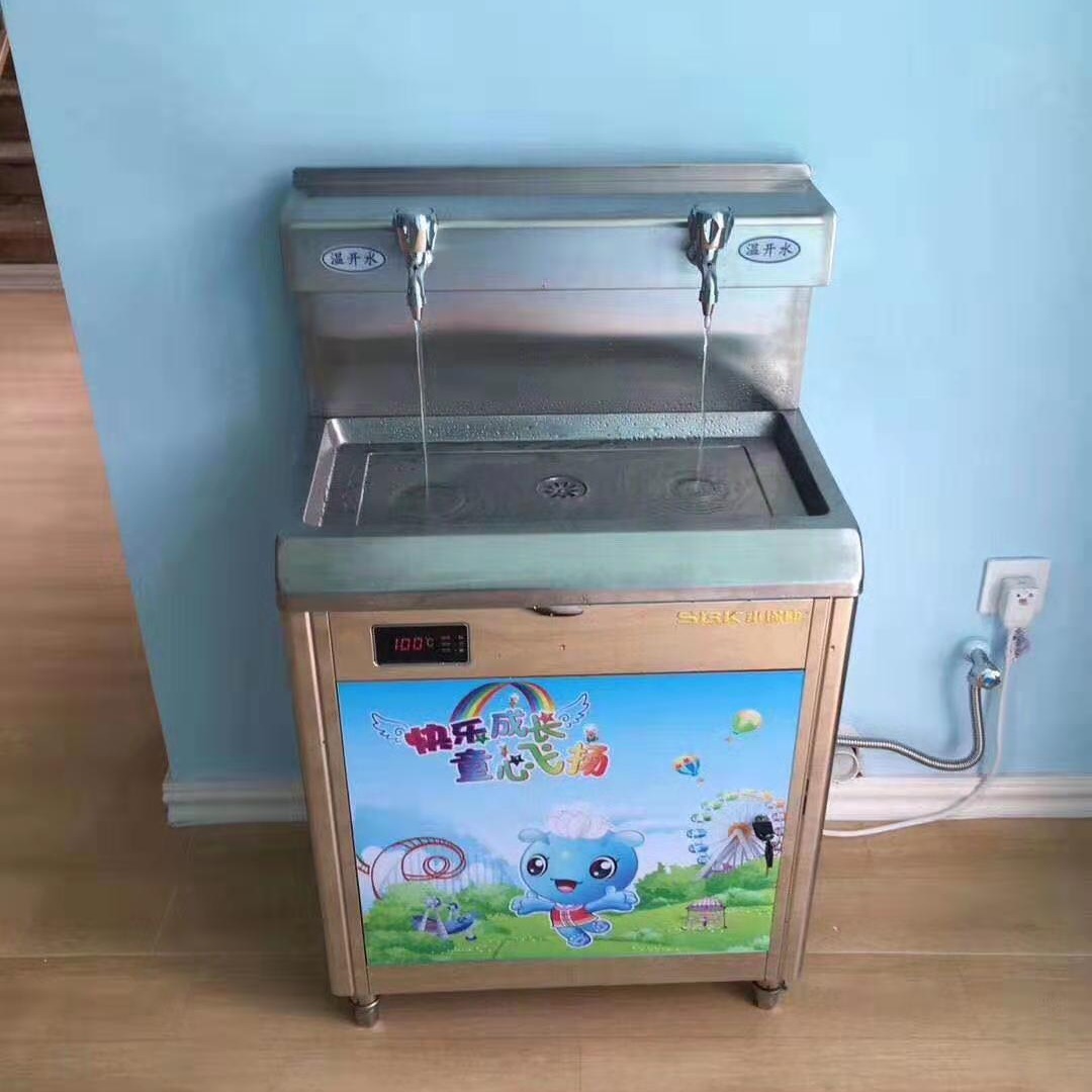 天津纯净水设备 直饮水具备的优势特点  纯净水口感  幼儿园净水器厂家