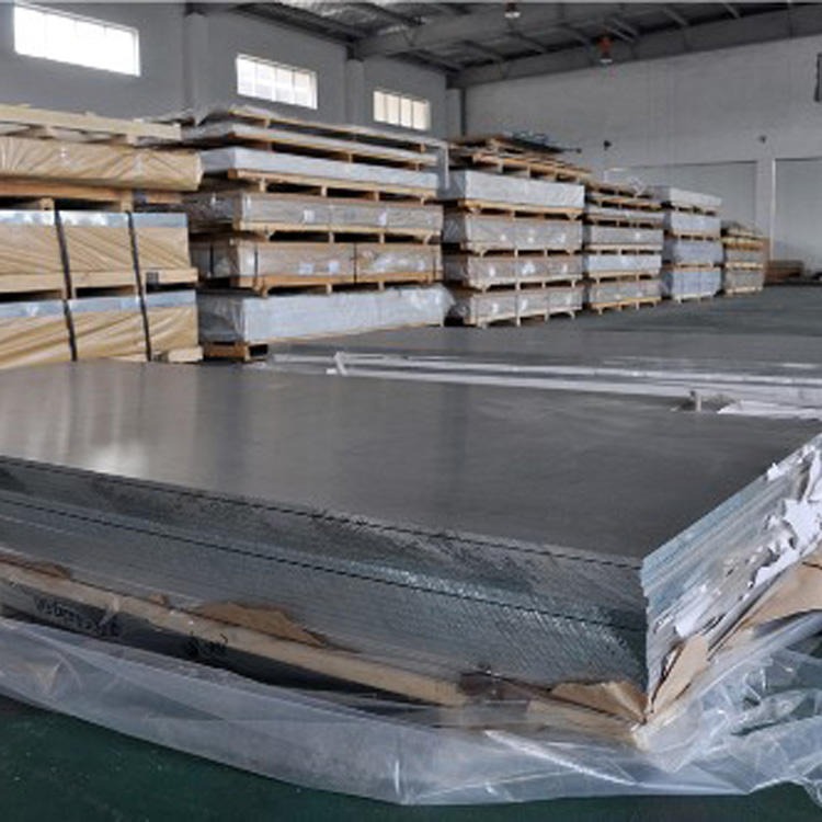 5052国标铝板 中厚铝板 现货供应5052氧化铝板图片