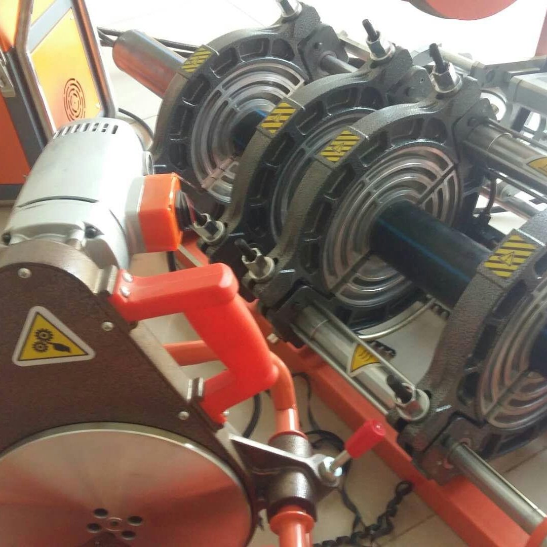 供应液压90-250对接焊机PE对接机热熔焊机生产厂家 山东鑫冠机械 PE管焊机