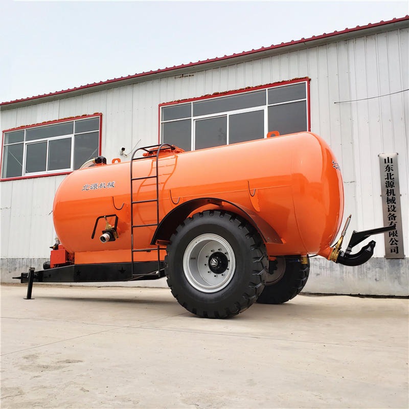 北源机械生产厂家16方发酵沼液罐车 养殖场拖拉机带的喷洒车 液态肥喷洒罐车