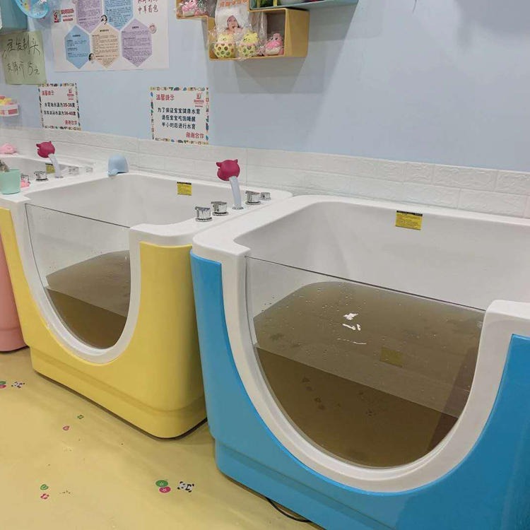 重庆婴儿游泳馆设备 新生儿洗澡池商用 透明玻璃婴儿游泳池