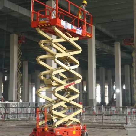 秦皇岛直臂式高空升降车出租自行高空升降车租赁图片