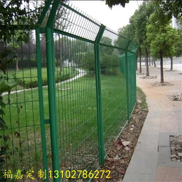 绿化护栏网安装、绿化护栏网除锈、绿化护栏网寿命