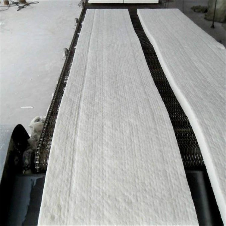 南阳硅酸铝针刺毯 陶瓷纤维模块 陶瓷纤维毯 汝豪硅酸铝针刺毯生产厂家