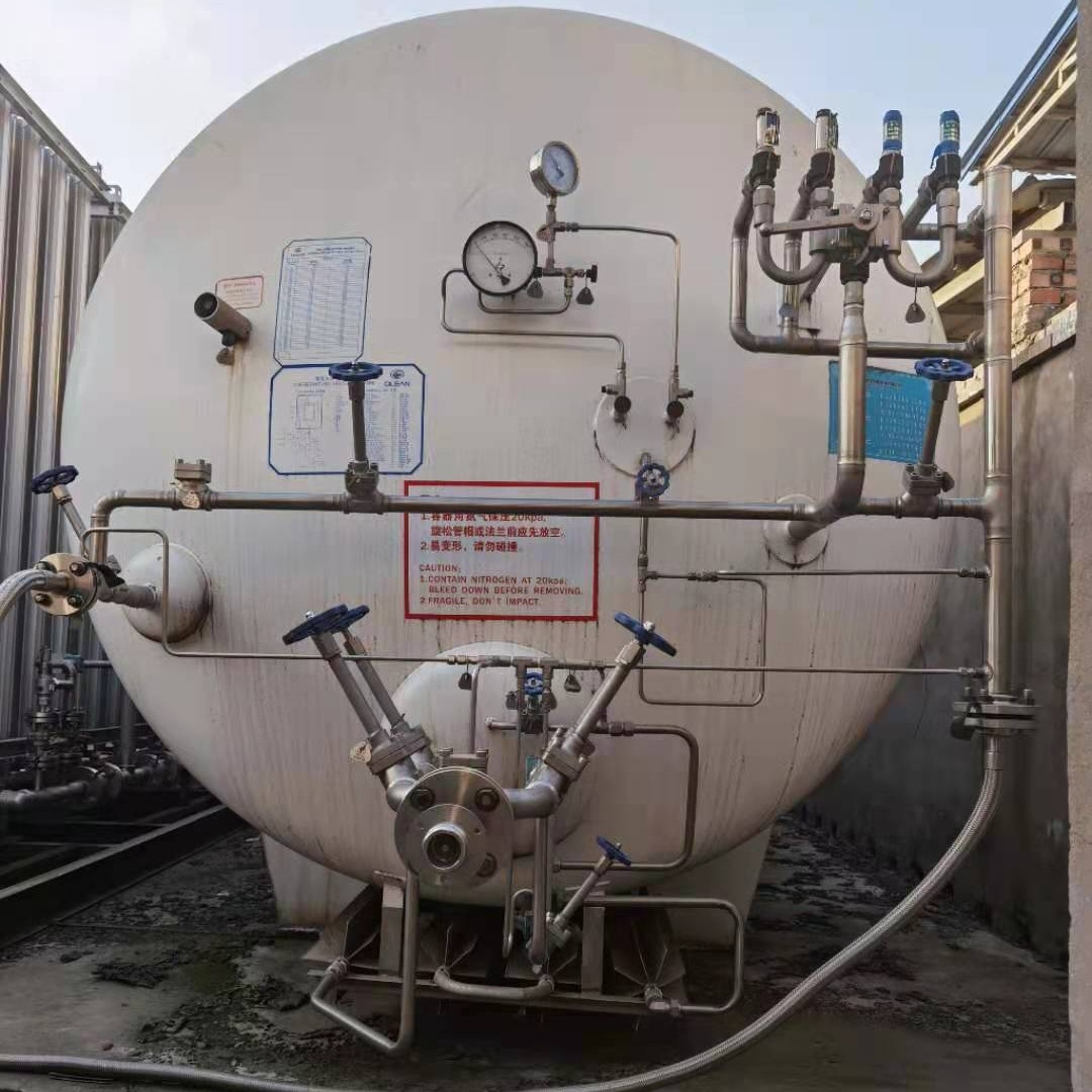 回收LNG点供一体设备  扬州巨人60立LNG卧罐 二手300辅助一体撬设备  二手20立方液氩储罐图片
