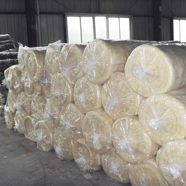 河北玻璃棉制品生产基地   屋面玻璃棉板生产直销   玻璃棉制品应用信息    离心玻璃棉报价图片
