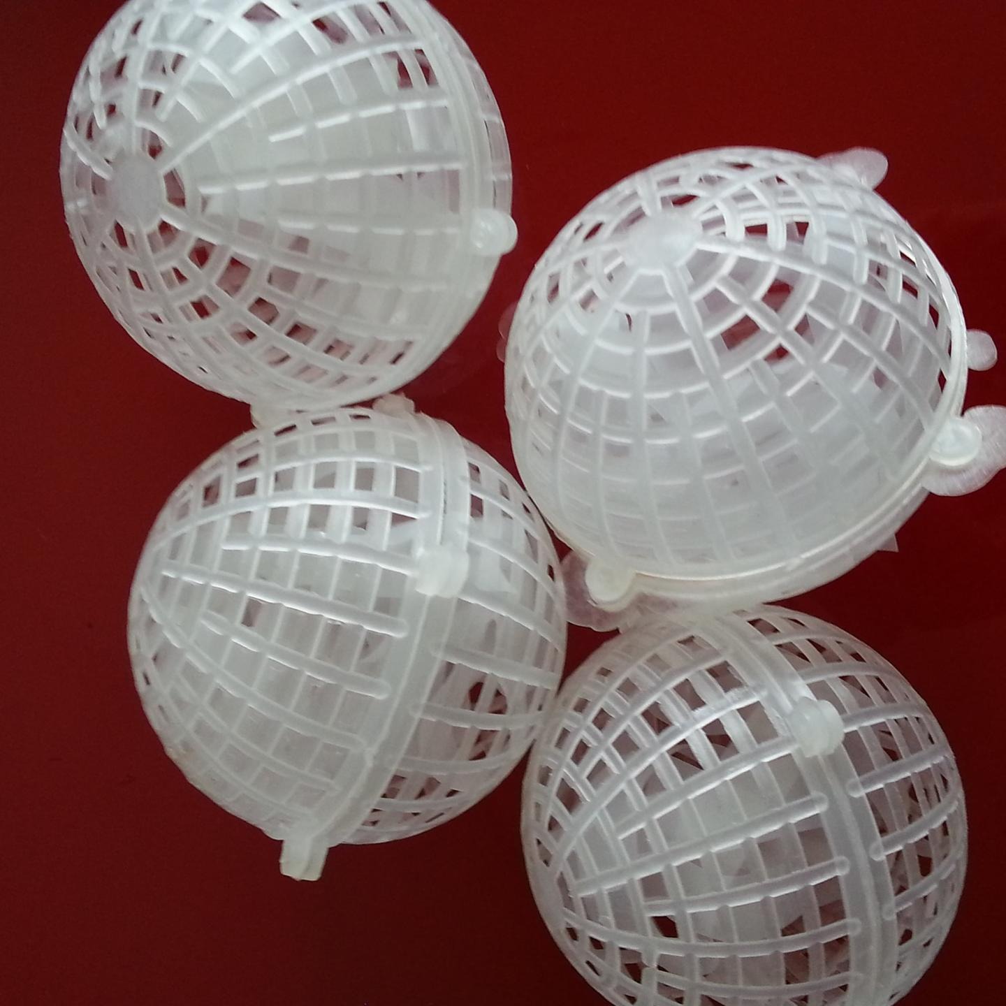 脱硫塔用多面空心球出口价格  宁波塑料多面空心球价格厂家  废气塔多面空心球