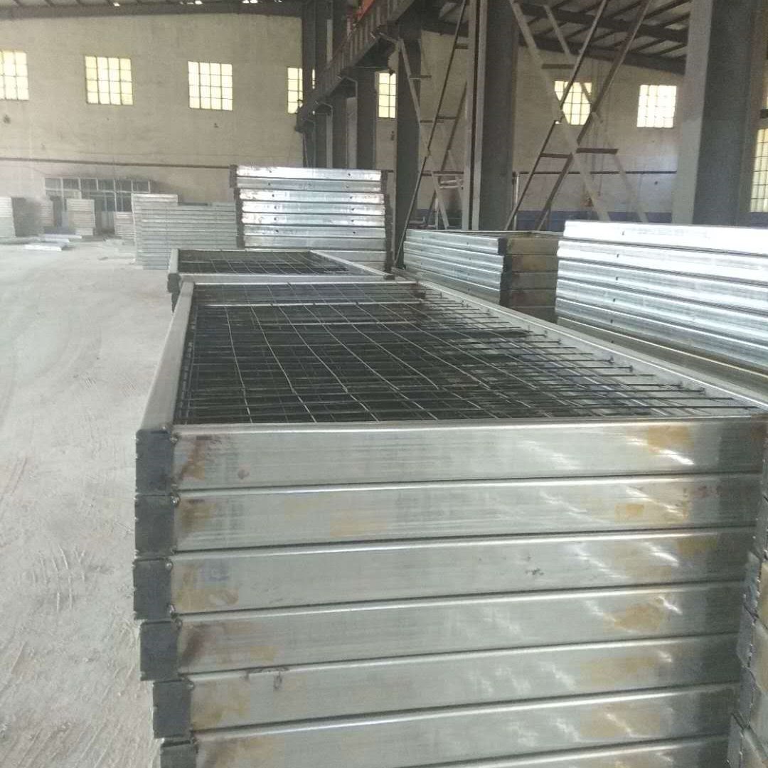 供应广东地区钢骨架轻型板 钢框轻型屋面板批发价销售