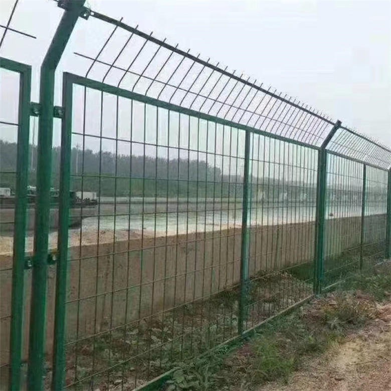 辽宁小区防护网栏 高速公路框架防护网 铁丝护栏网厂家 尊迈供应