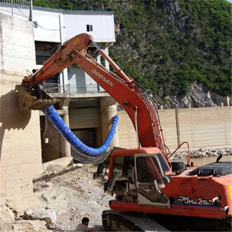小河口水电站水面浮渣拦截浮体 自由升降拦污漂排定制图片