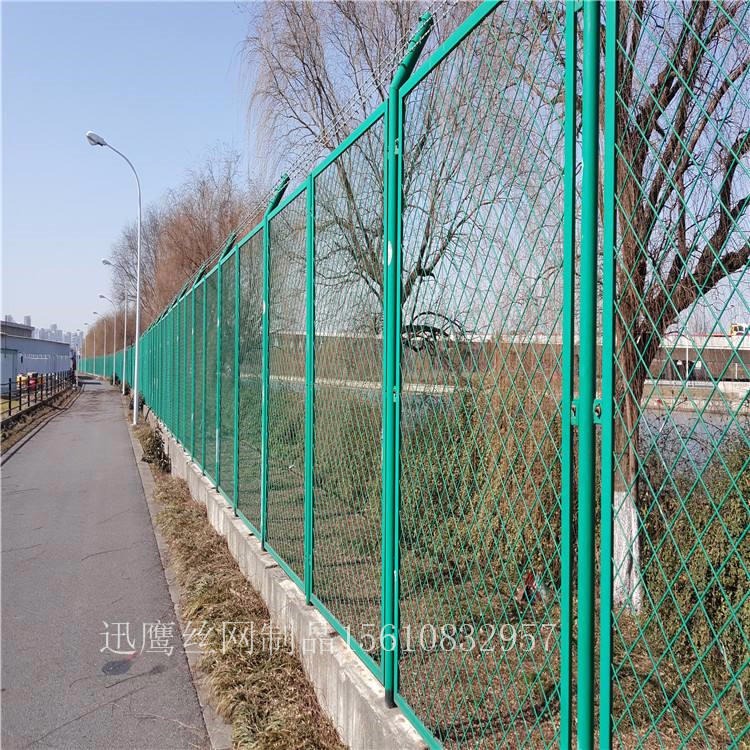 迅鹰围栏网 开发区防护网  简易安装护栏网  浸塑铁丝网