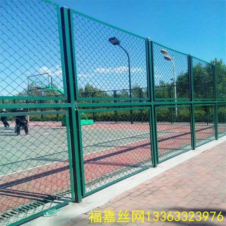 学校操场围网  学校运动场围网 学校球场隔离网图片