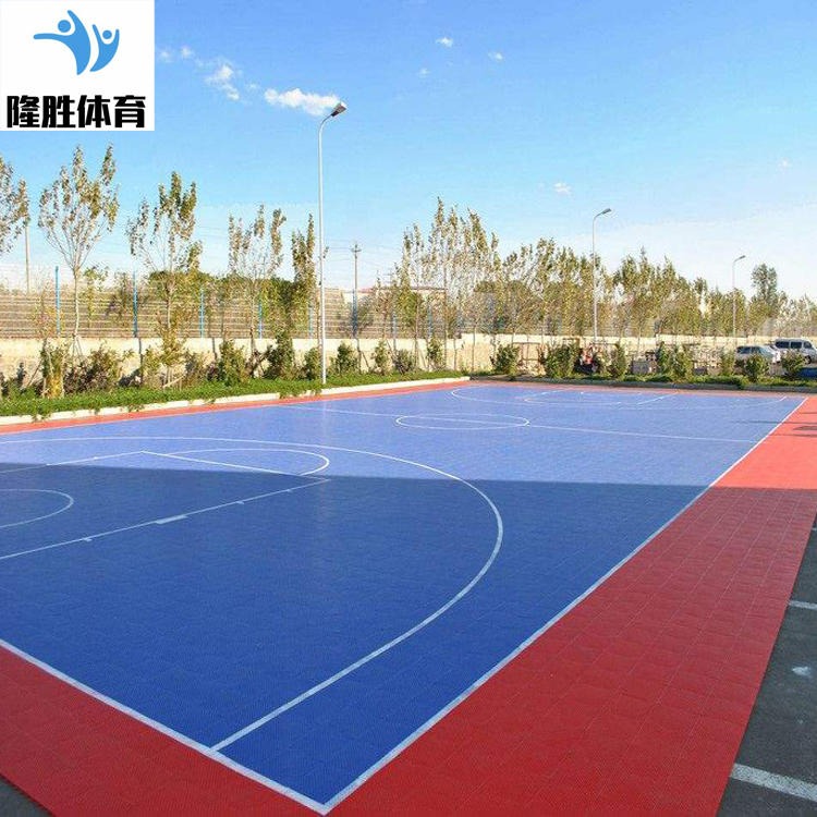 篮球场悬浮地板价格 隆胜体育 篮球场悬浮拼装地板 篮球场悬浮地板施工图片