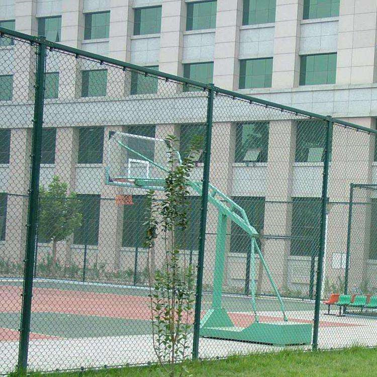 湘西操场铁丝勾花网围网,网球场隔离围网,常年生产,图片